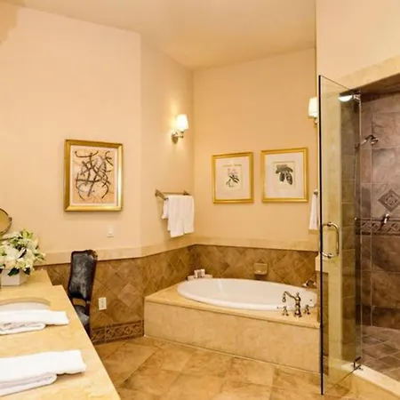 Luxury Chalet Notev & Saunaa *